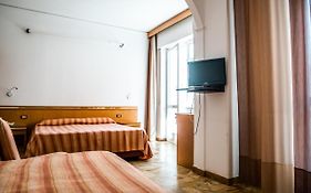 Hotel West End